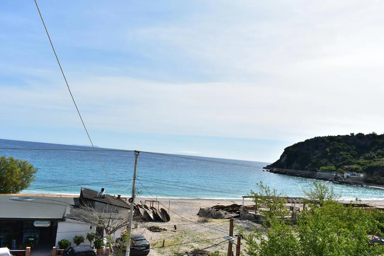 ***  Antonis Hotel Himare Fshat Albanie