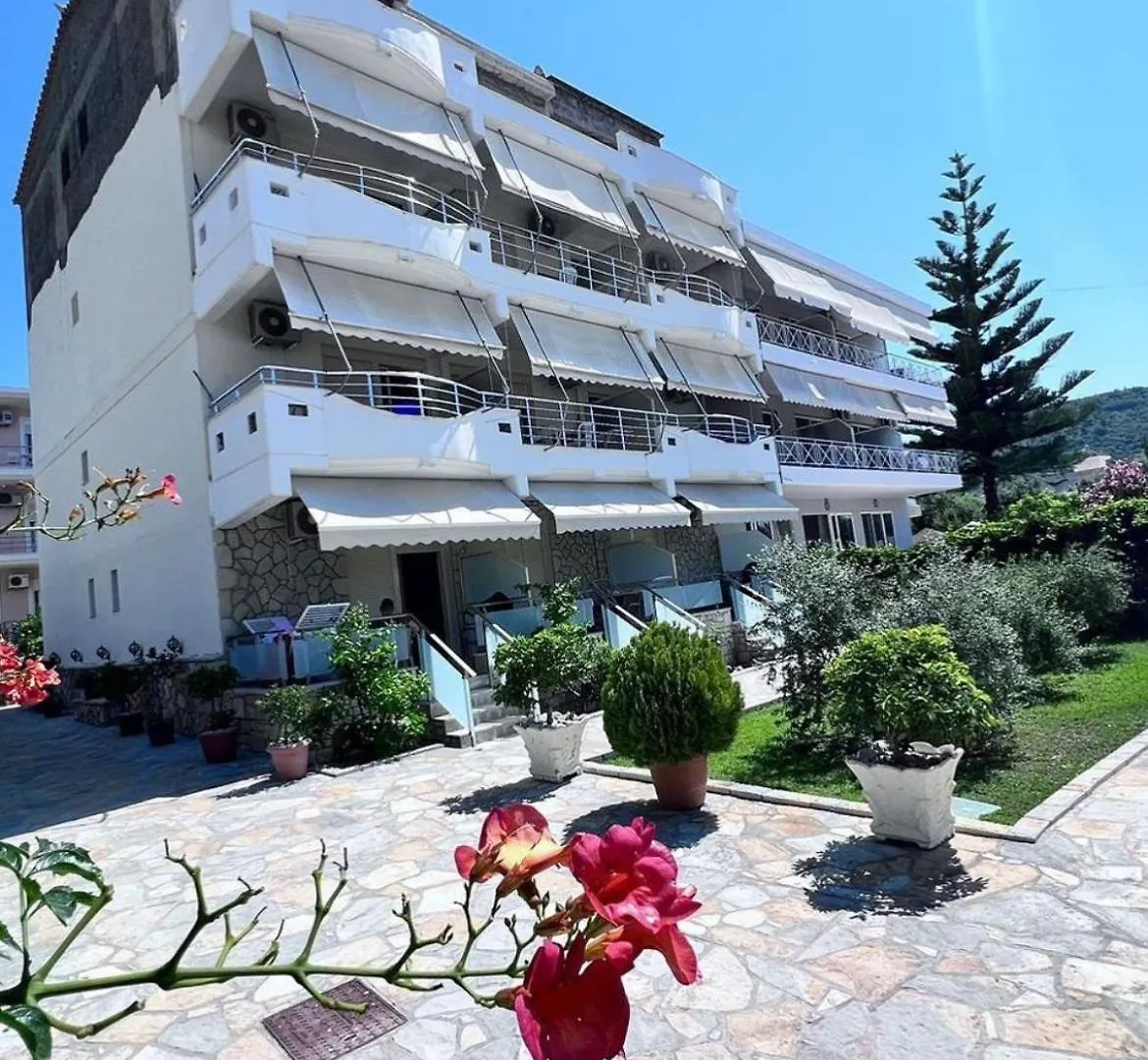Antonis Hotel Himare Fshat